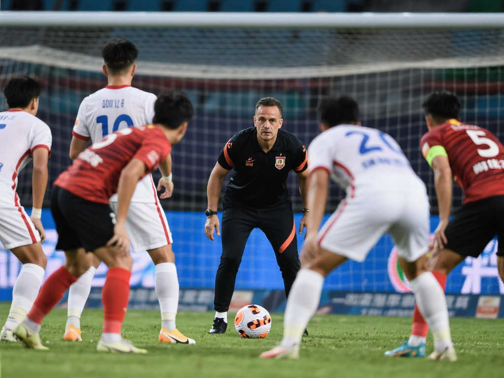 通过一系列 通过一系列