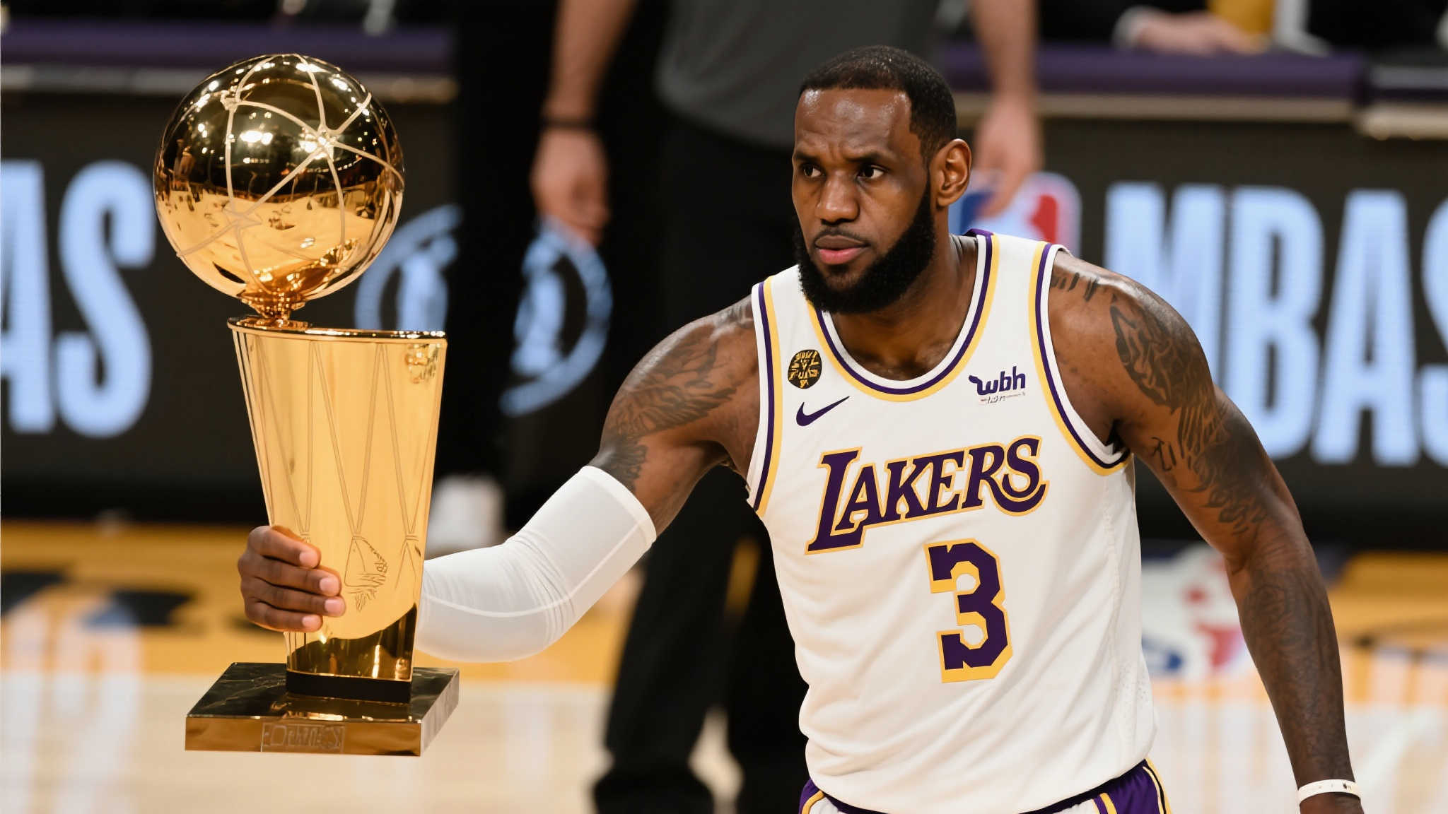 这位效力于 这位效力于